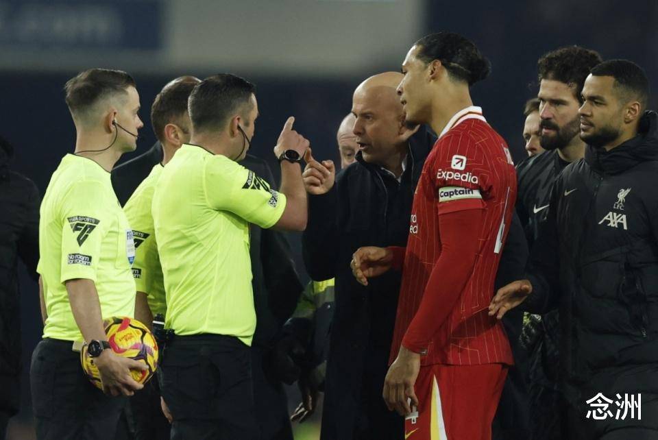 包含切尔西球员受伤，客场遭遇逆转惨败的词条