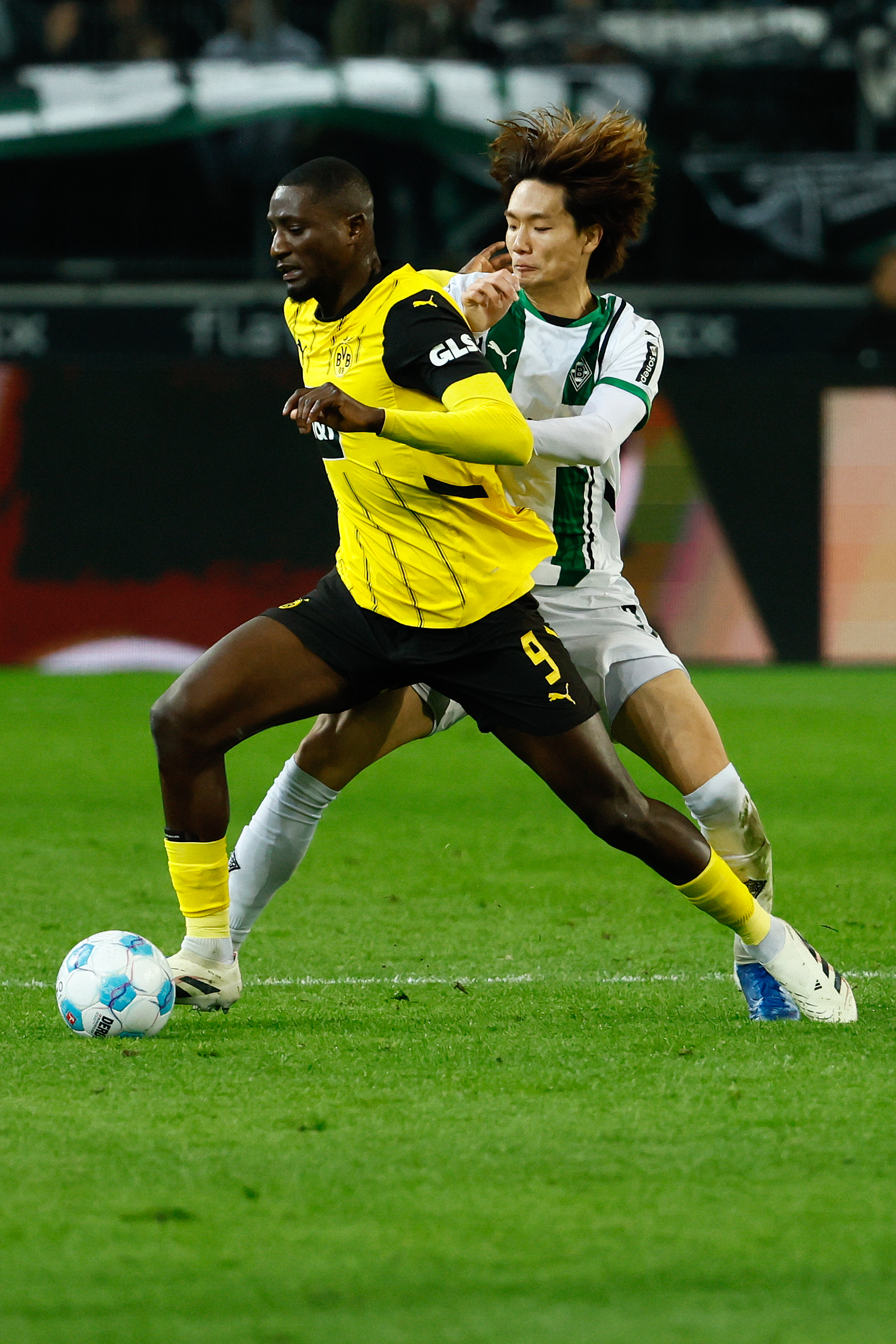 开云体育官网-格拉德巴赫队调整战术，备战对手雷根斯堡的简单介绍