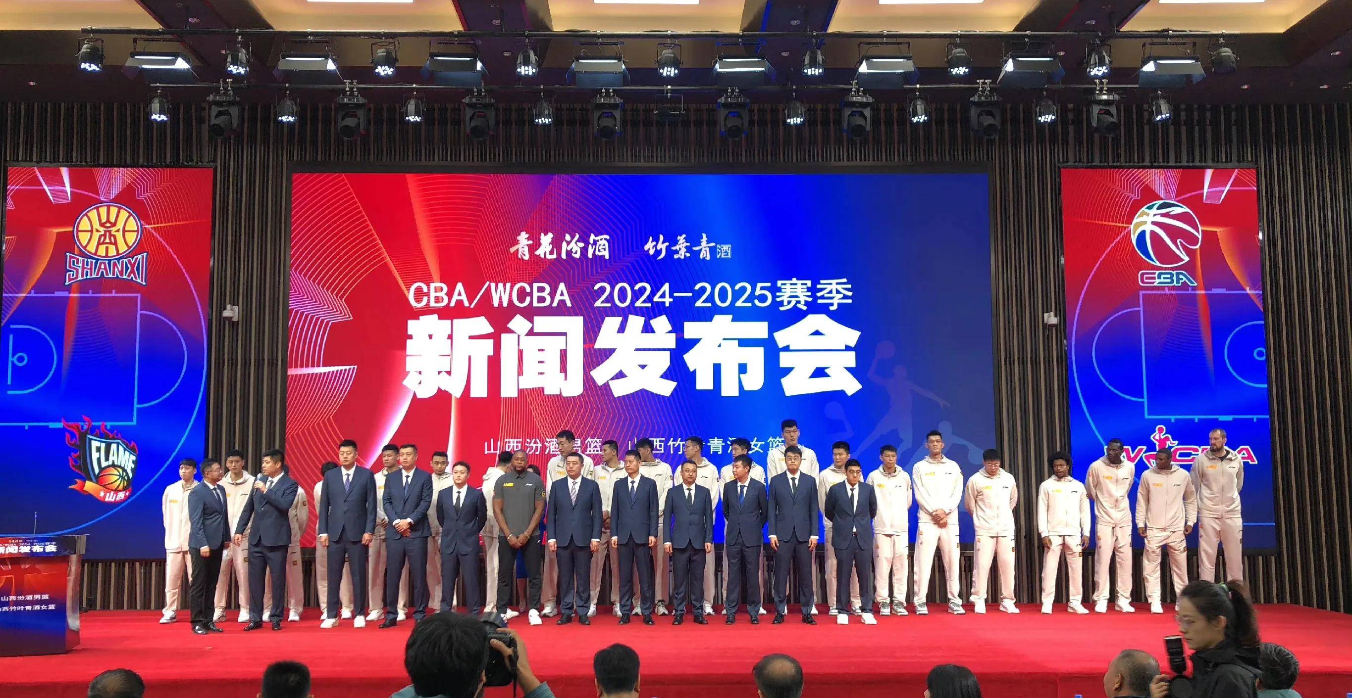 开云体育APP下载-山西男篮主场高歌猛进，观众欢呼不断的简单介绍