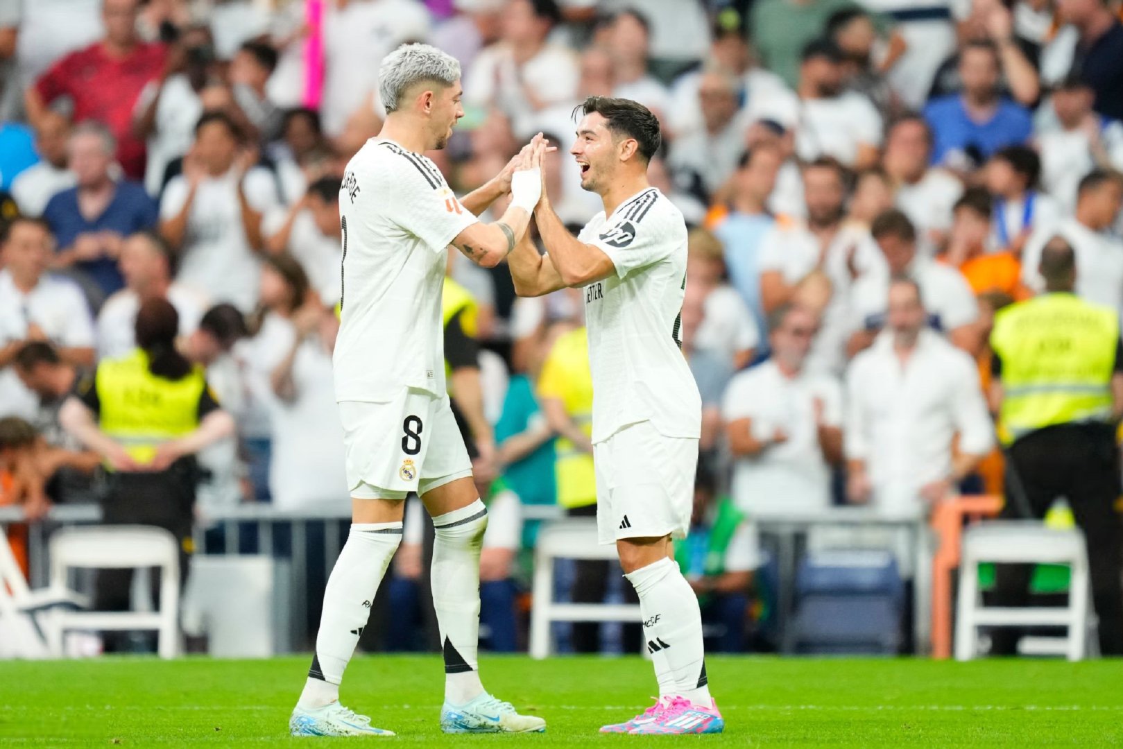 包含皇家社会主场击败巴拉多利德,稳健球风的词条 包含皇家社会主场击败巴拉多利德,稳健球风的词条