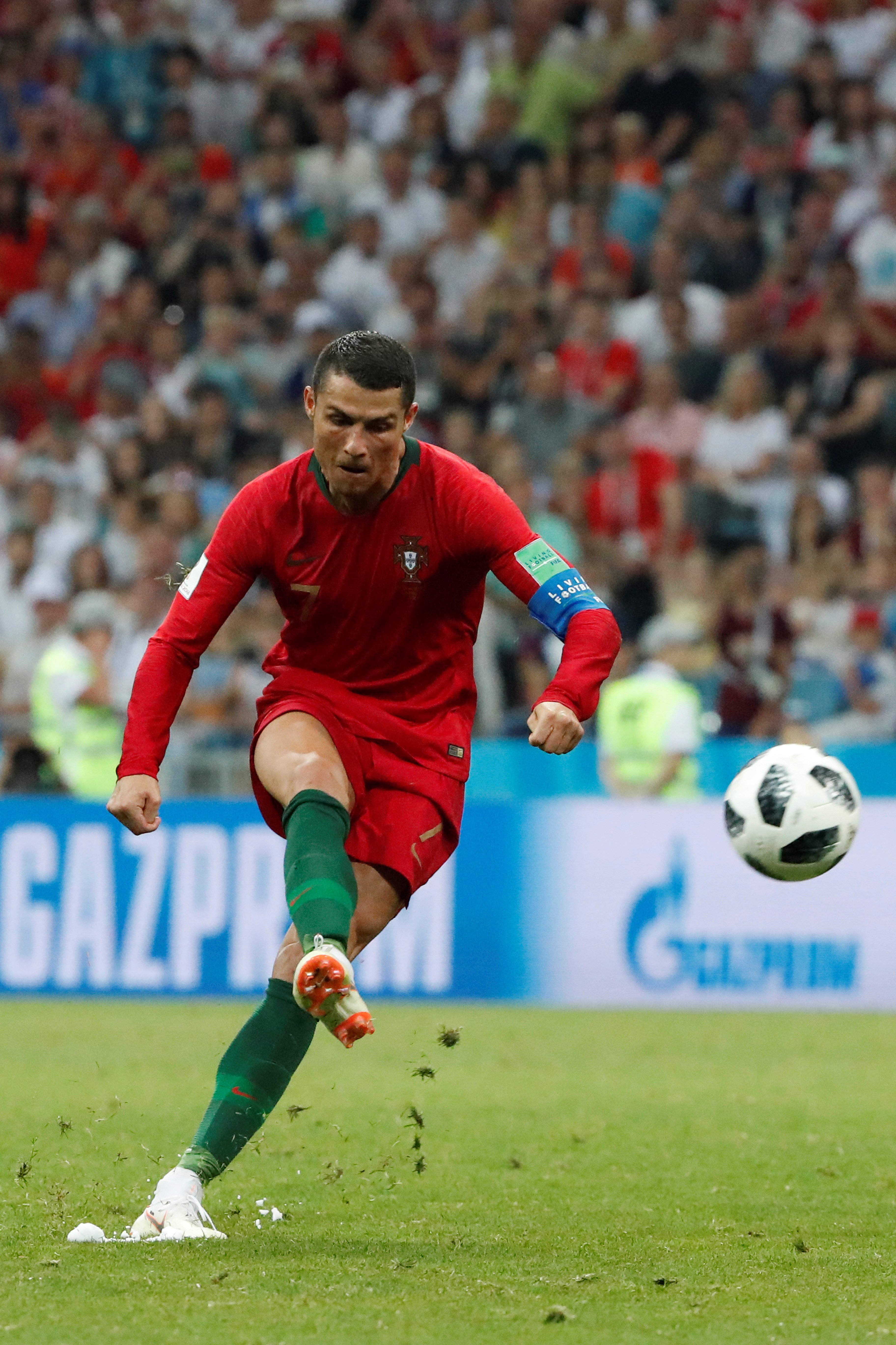 葡萄牙客场战平,一步之遥进入淘汰赛! 葡萄牙客场战平,一步之遥进入淘汰赛!