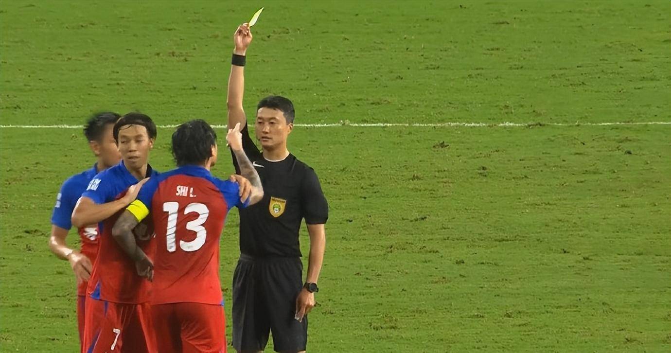 上港中后卫核心发挥出色,保持防守稳固!的简单介绍 上港中后卫核心发挥出色,保持防守稳固!的简单介绍