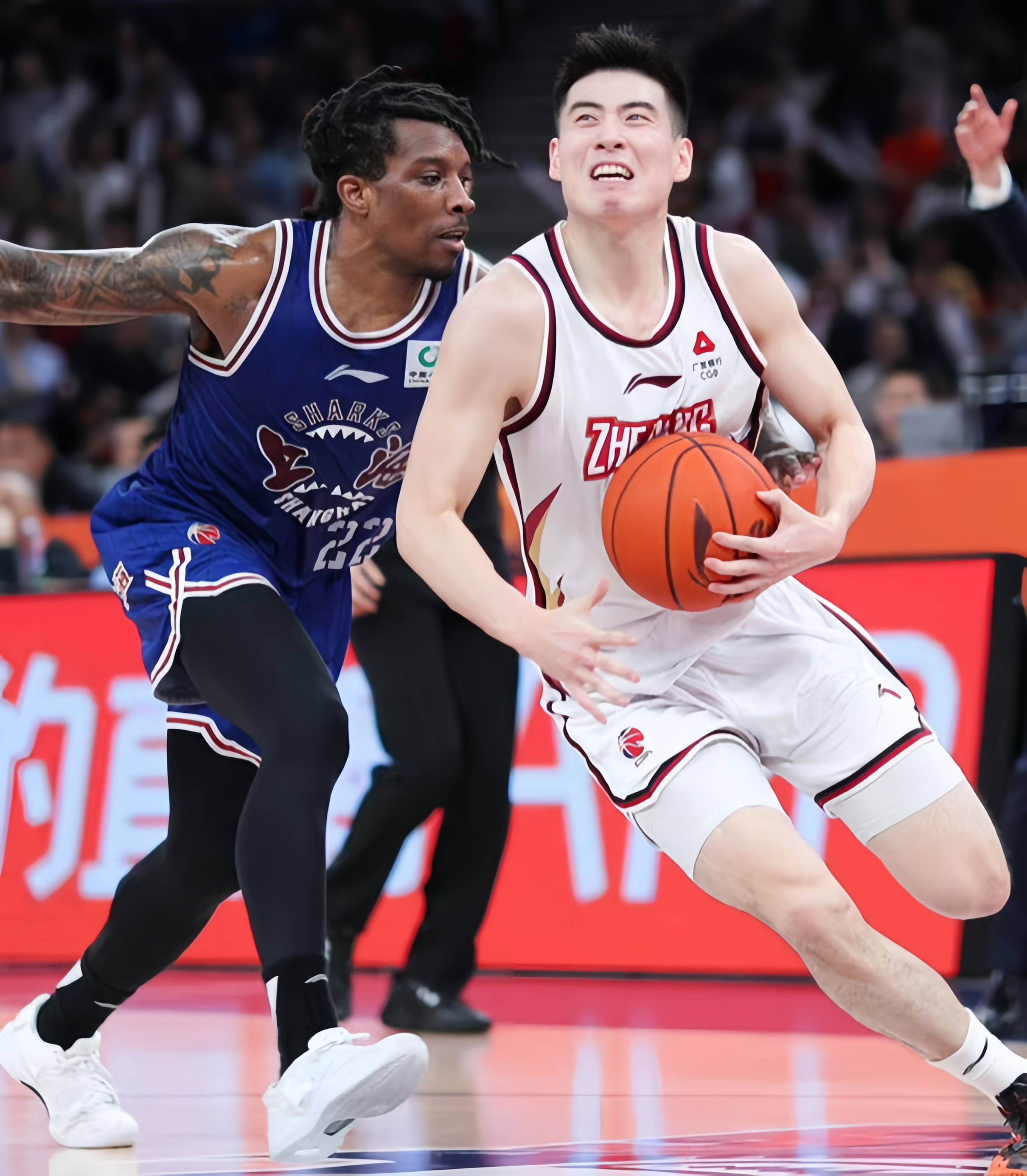 北京男篮总分惜败,失守州立球场 北京男篮总分惜败,失守州立球场