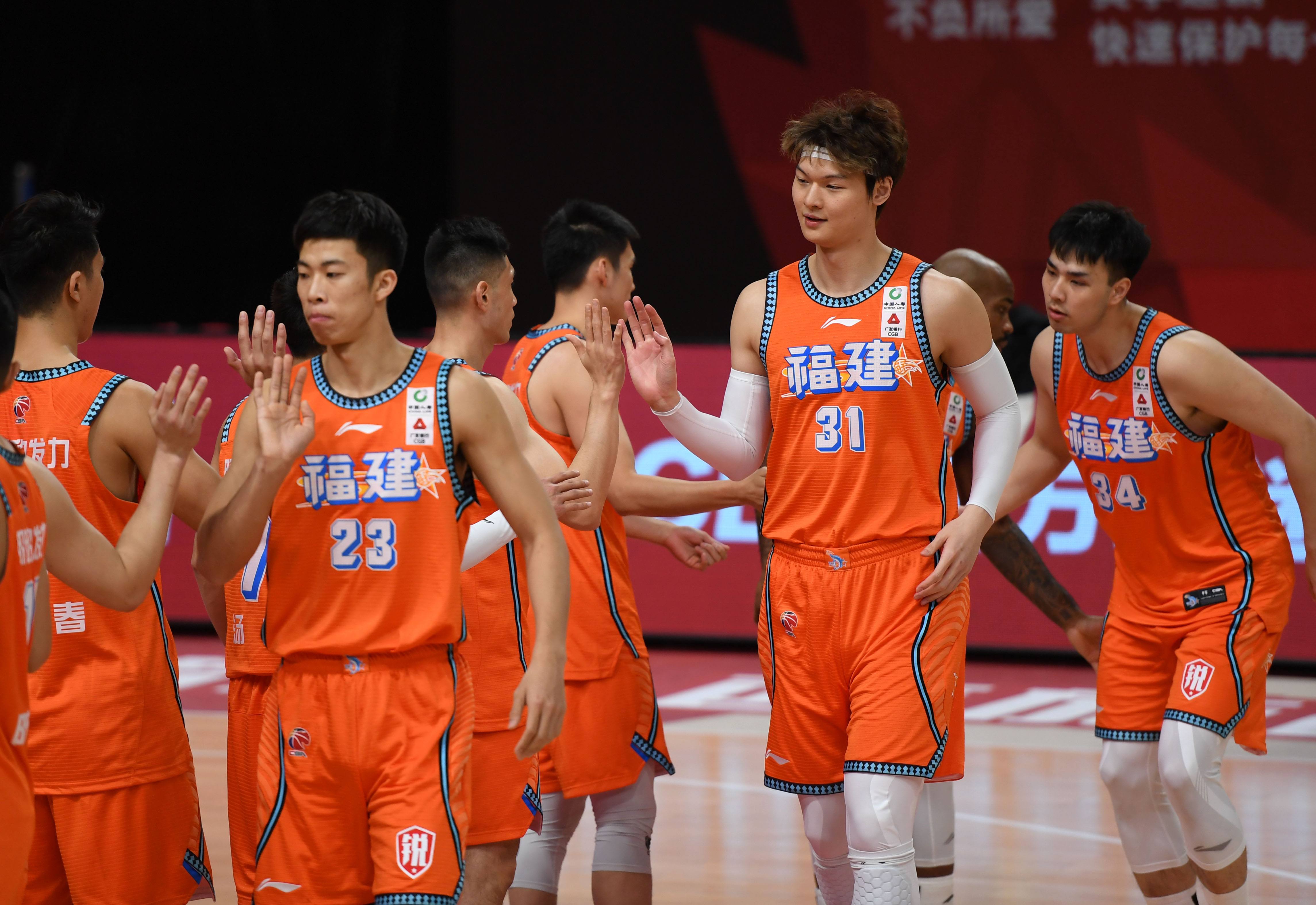 开云体育APP下载-包含篮球传奇名宿重返战场，激发球队斗志！的词条