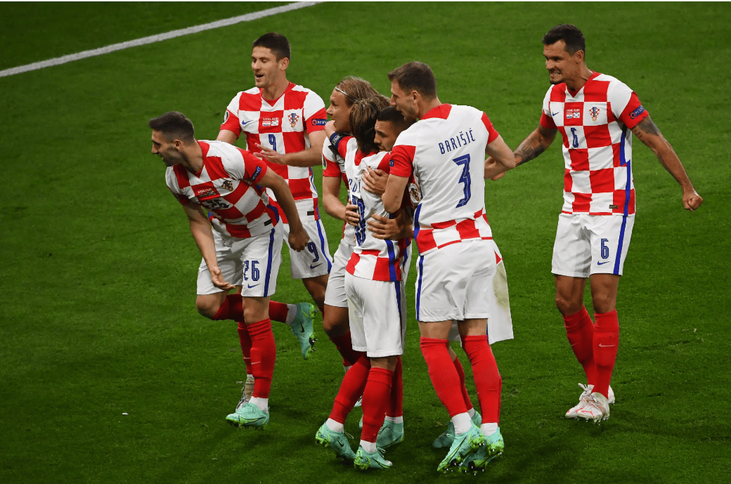 开云APP-包含克罗地亚队在最新比赛中展现出色战术，赢得掌声的词条