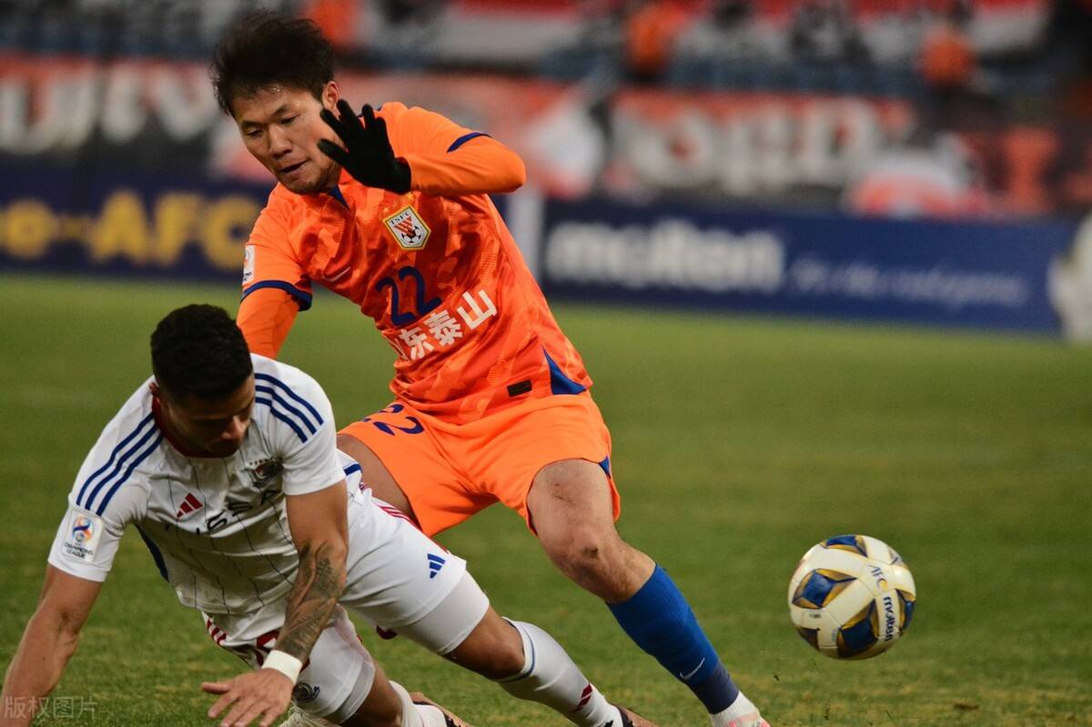 开云体育官网-广州富力客场逼平山东鲁能，球员表现可圈可点的简单介绍