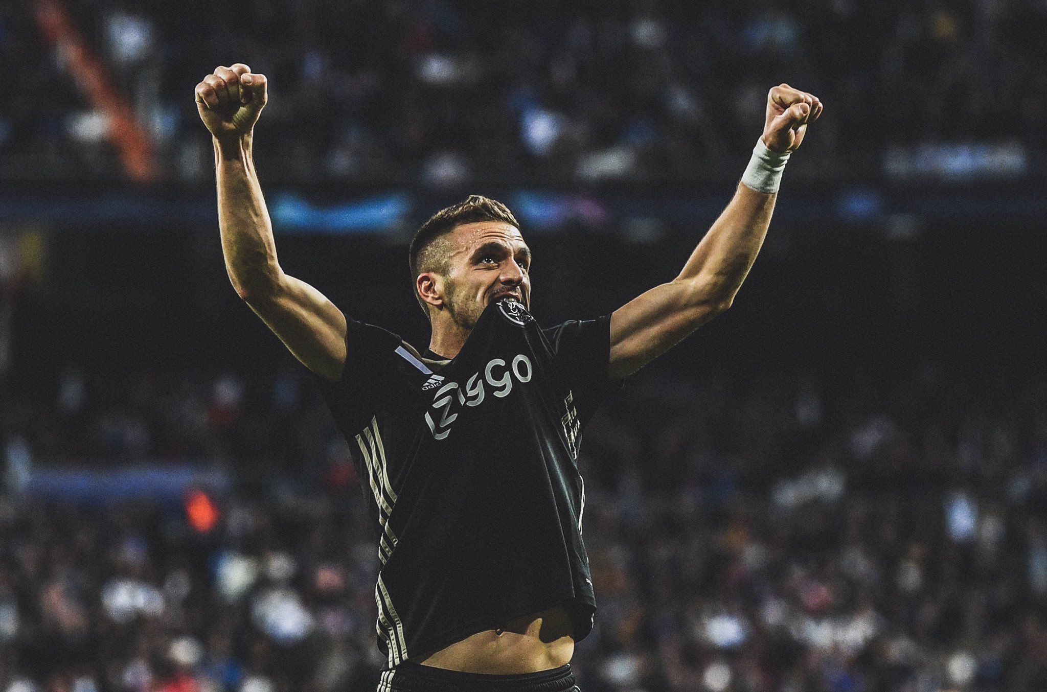 开云下载-阿贾克斯火力全开，迎来胜利佳音的简单介绍