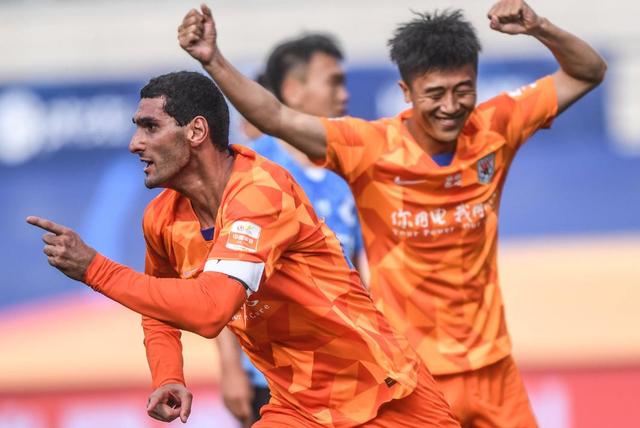 苏宁客场战平鲁能，保持不败纪录