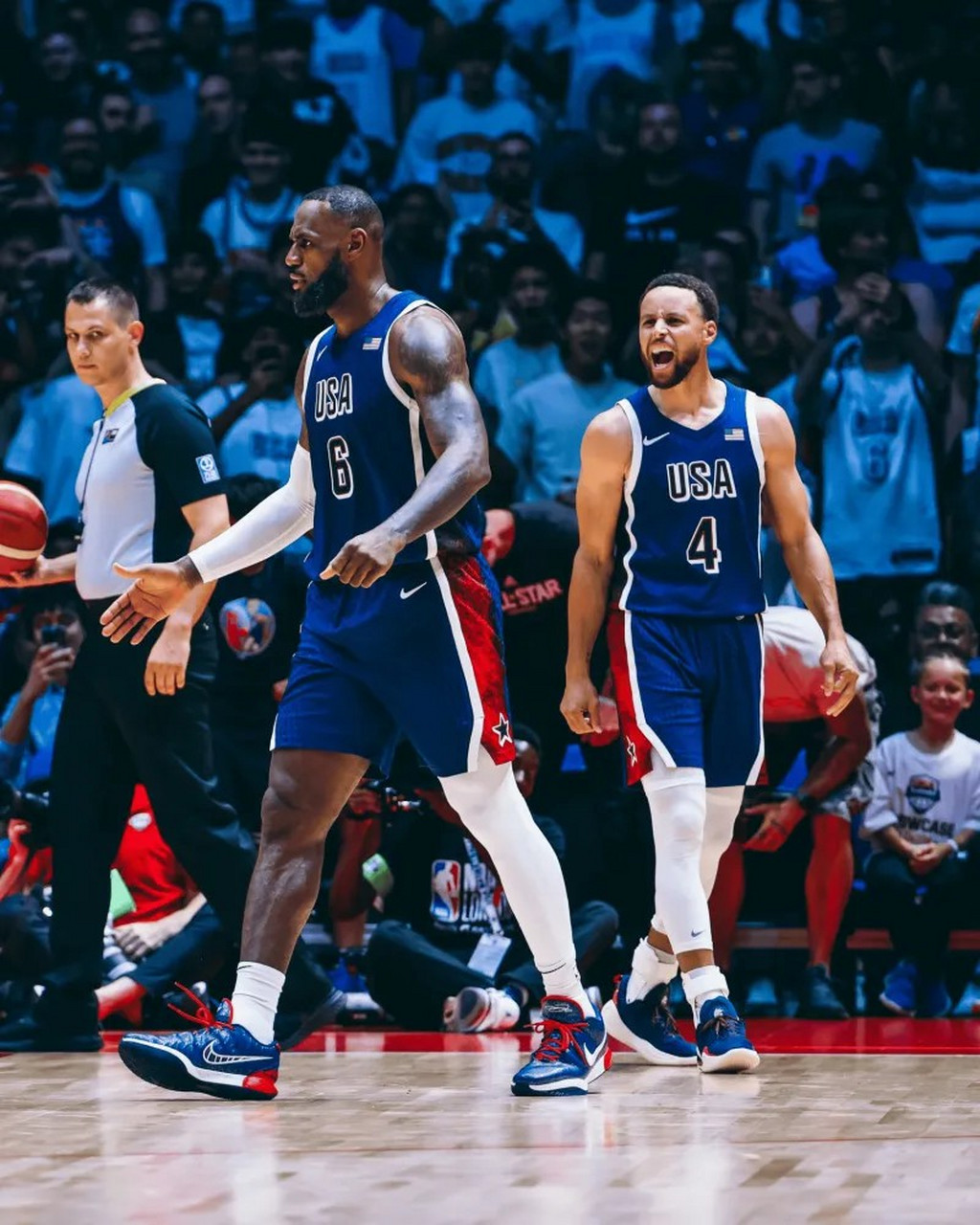 开云体育中国-包含球员团队作战，篮球比拼劲爆的词条