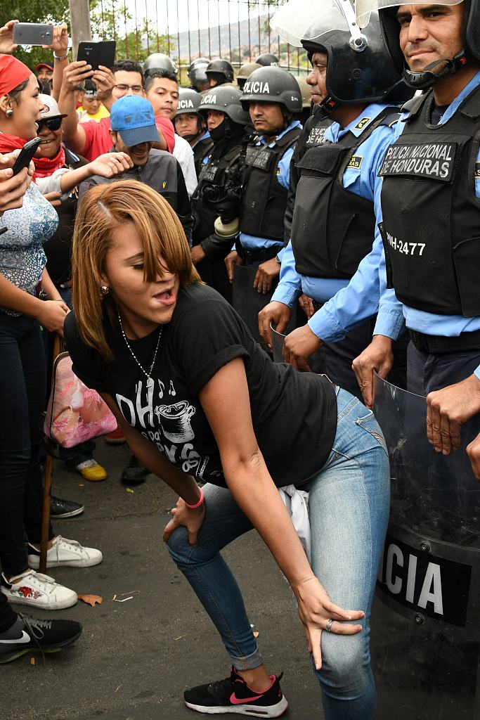 开云体育在线-洪都拉斯女子射击选手夺冠，成就传奇