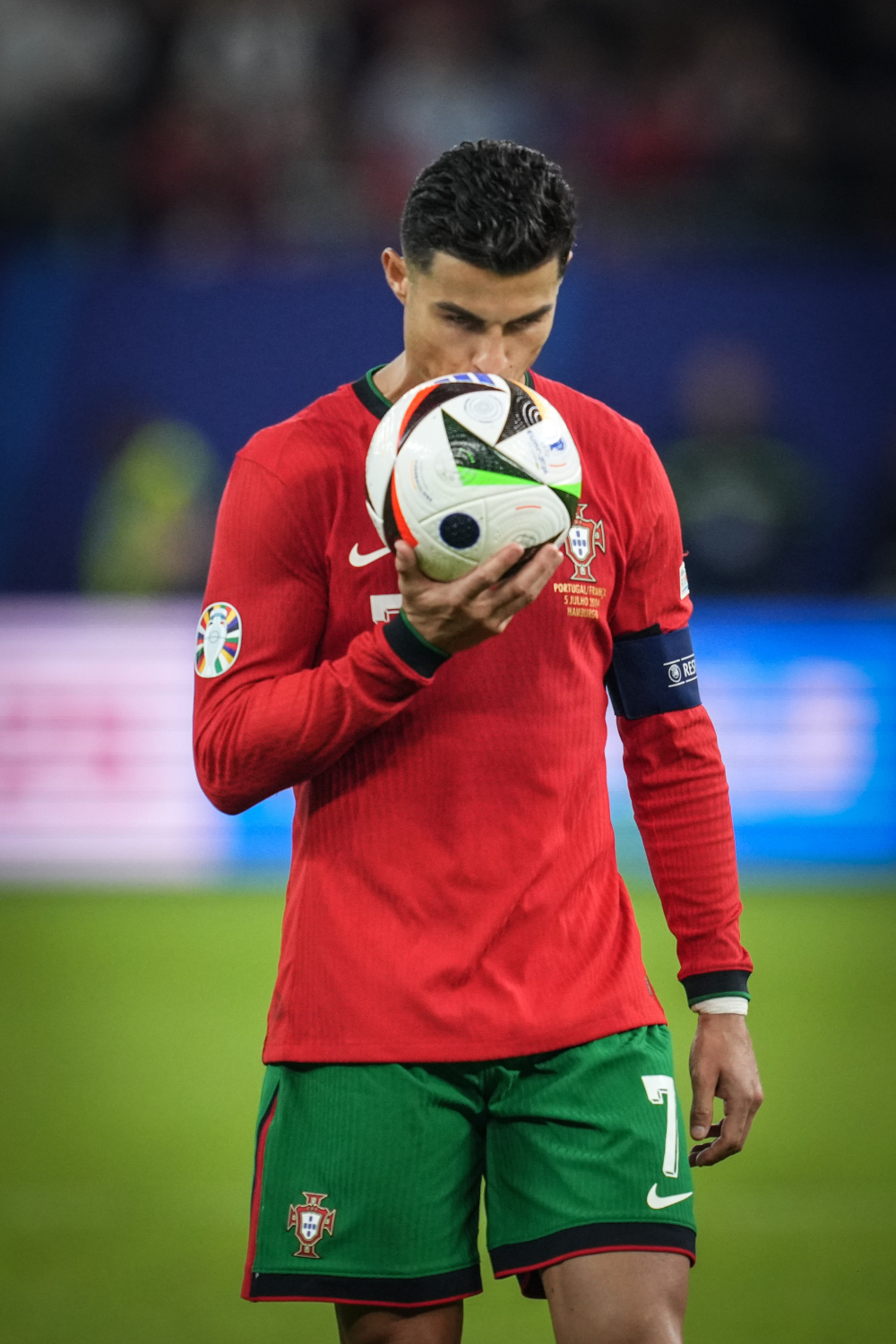 开云体育在线-欧锦赛：葡萄牙力克法国，顺利晋级决赛，争夺冠军果实的简单介绍