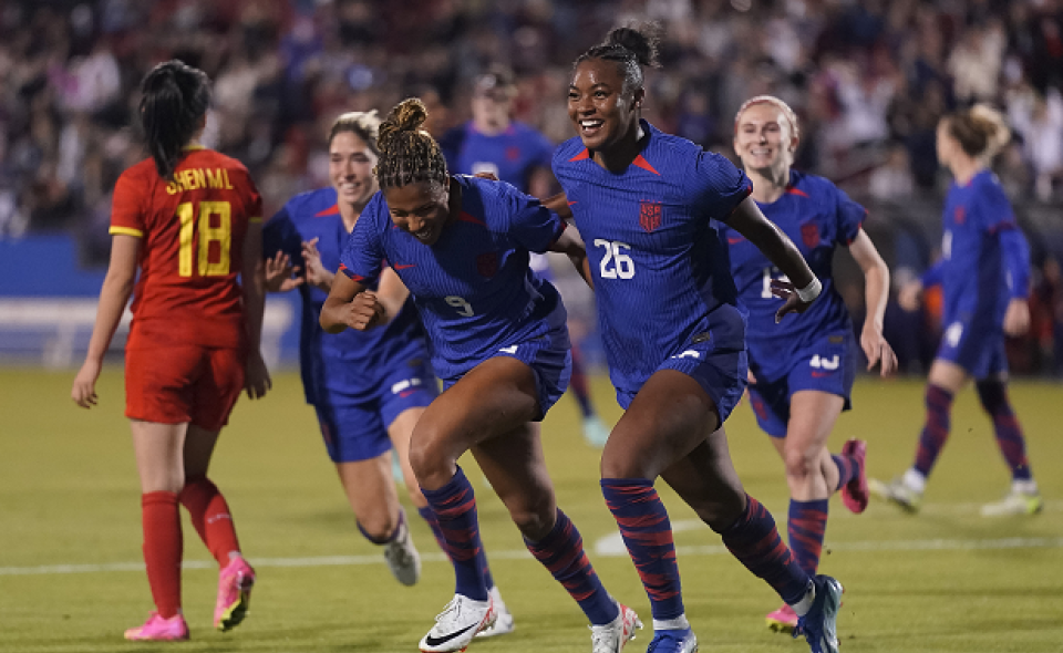 开云体育官网-包含美国女足队员连入两球，实现逆转的词条