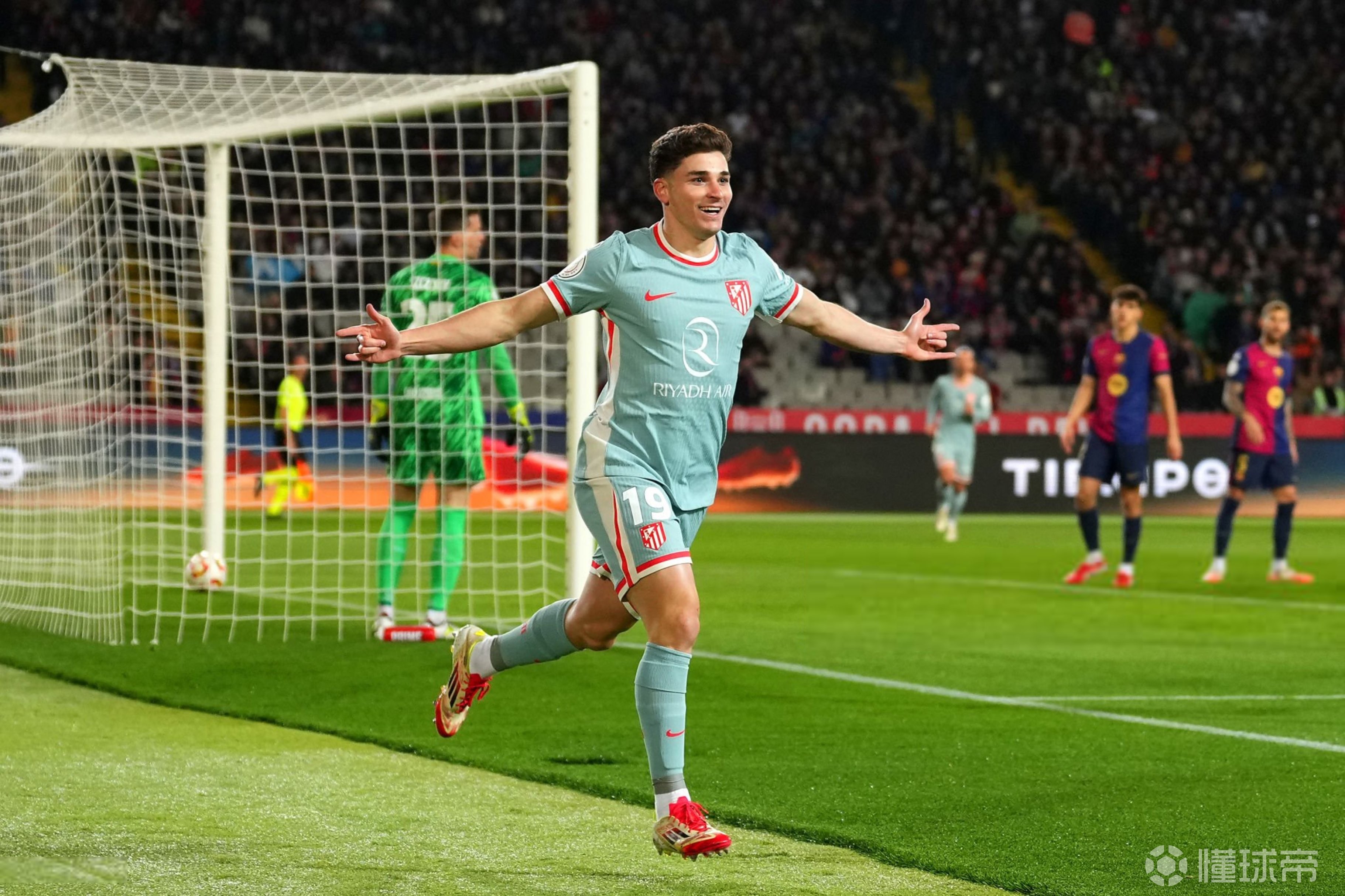 开云体育-关于巴萨再次取胜，出线前景乐观的信息