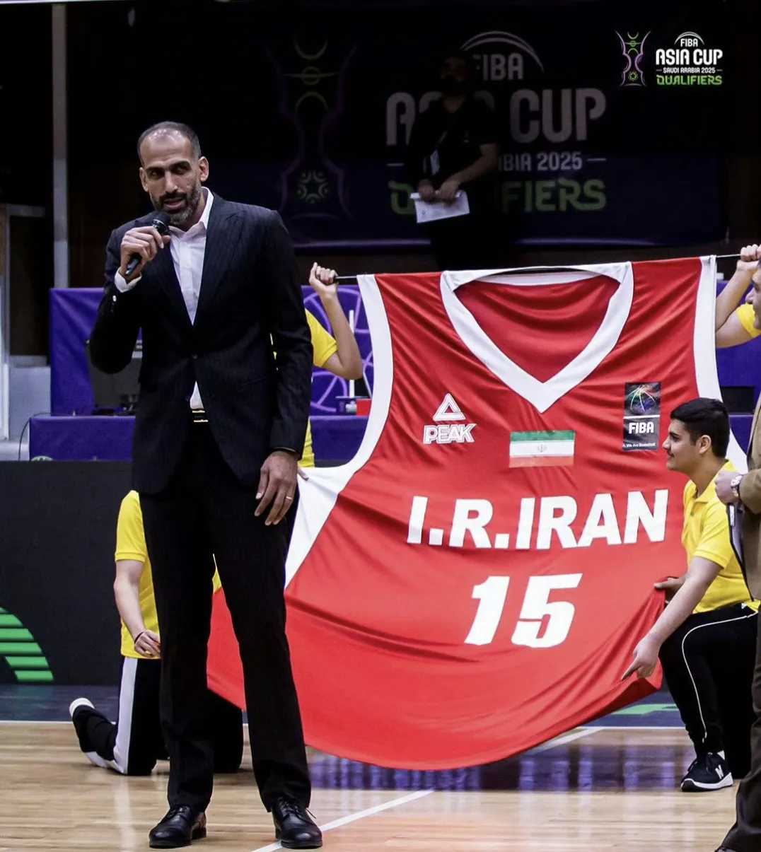 球员公开表示愿意为球队效力一生 球员公开表示愿意为球队效力一生