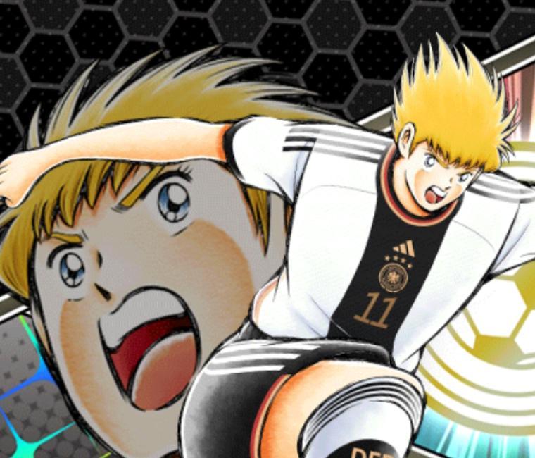 日本足球明星在比赛中展现超群能力