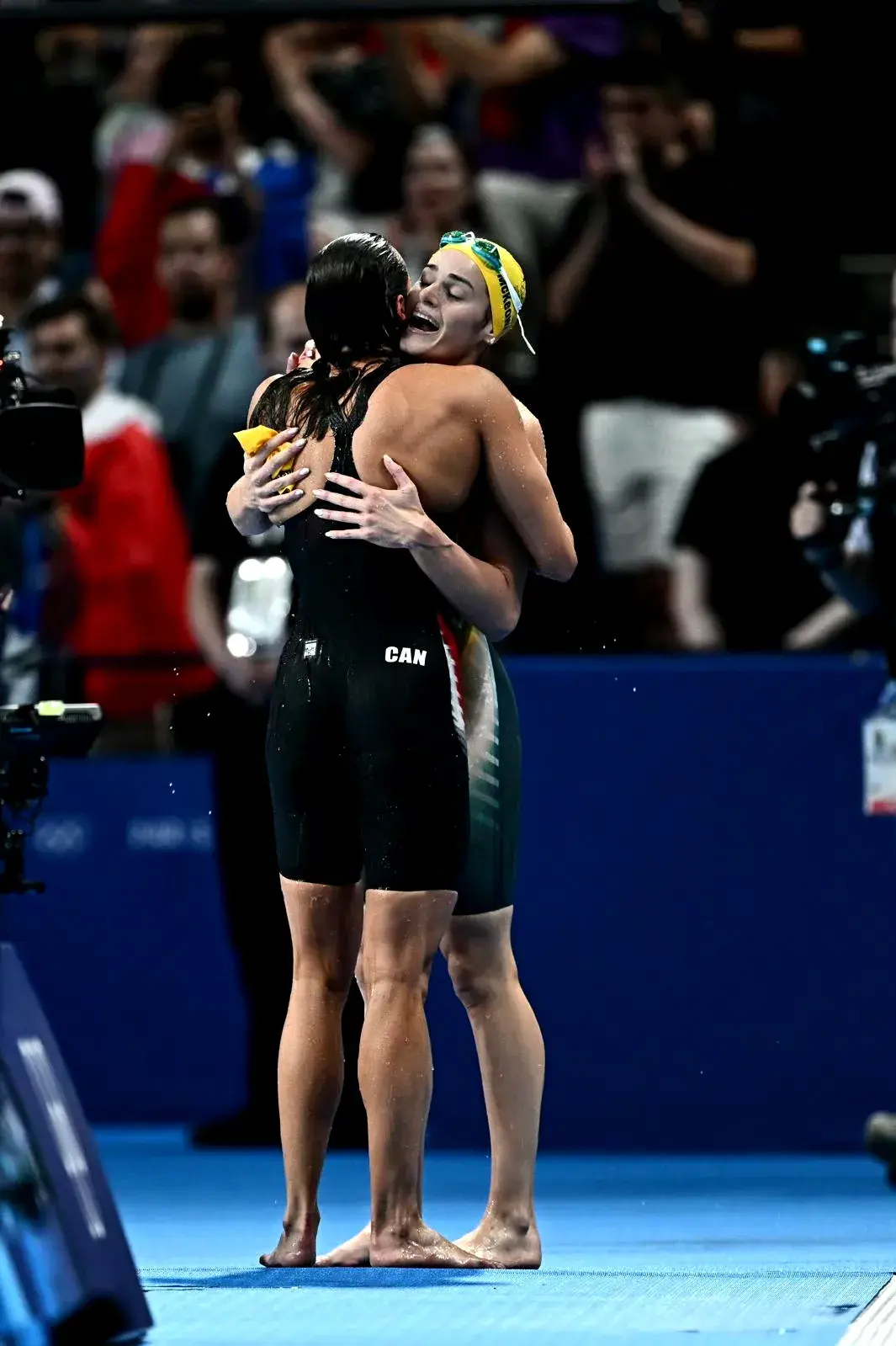 开云平台-关于澳大利亚游泳选手登顶颁奖台，斩获金牌的信息