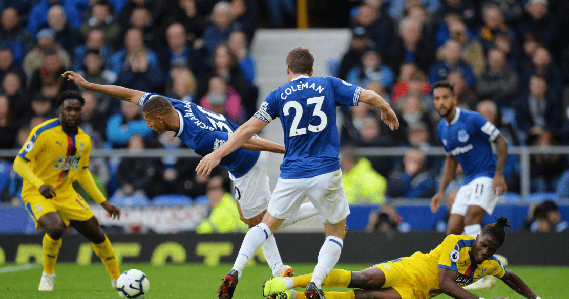 埃弗顿客场惨败,暂时排名倒数第一 埃弗顿客场惨败,暂时排名倒数第一