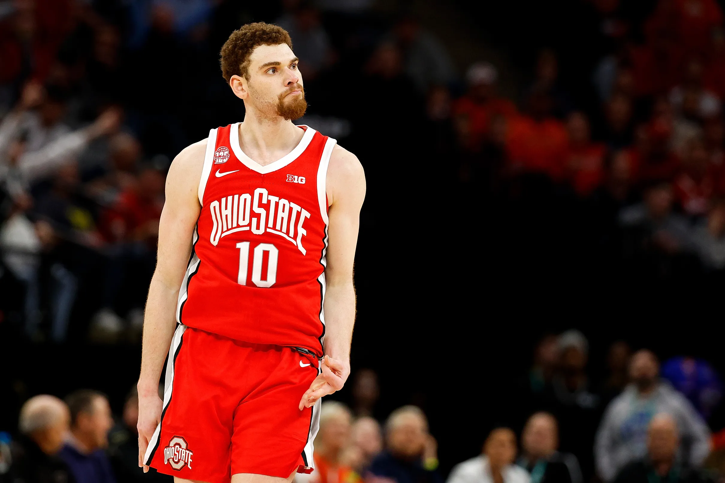 荷兰豪情万丈奋力冲刺暂时领先 荷兰豪情万丈奋力冲刺暂时领先