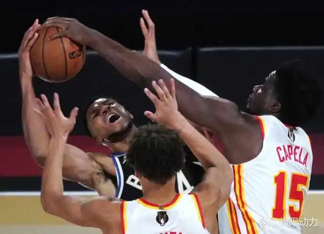 雄鹿队成功晋级东部决赛,将对阵热火队 雄鹿队成功晋级东部决赛,将对阵热火队