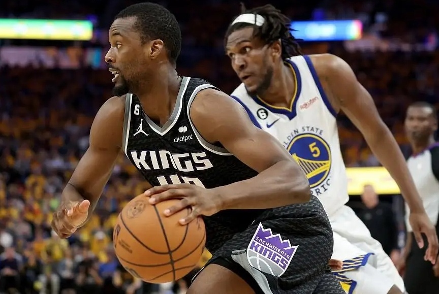 开云体育在线-包含两强碰撞，擂台战场上悬念重重的词条