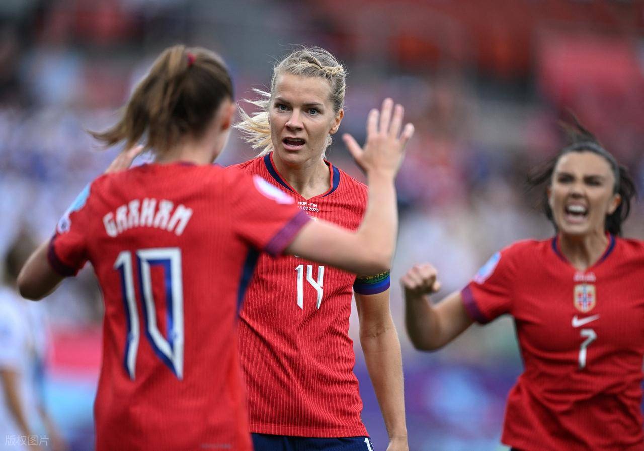 开云APP-比赛精彩瞬间一览，女足表现抢眼的简单介绍