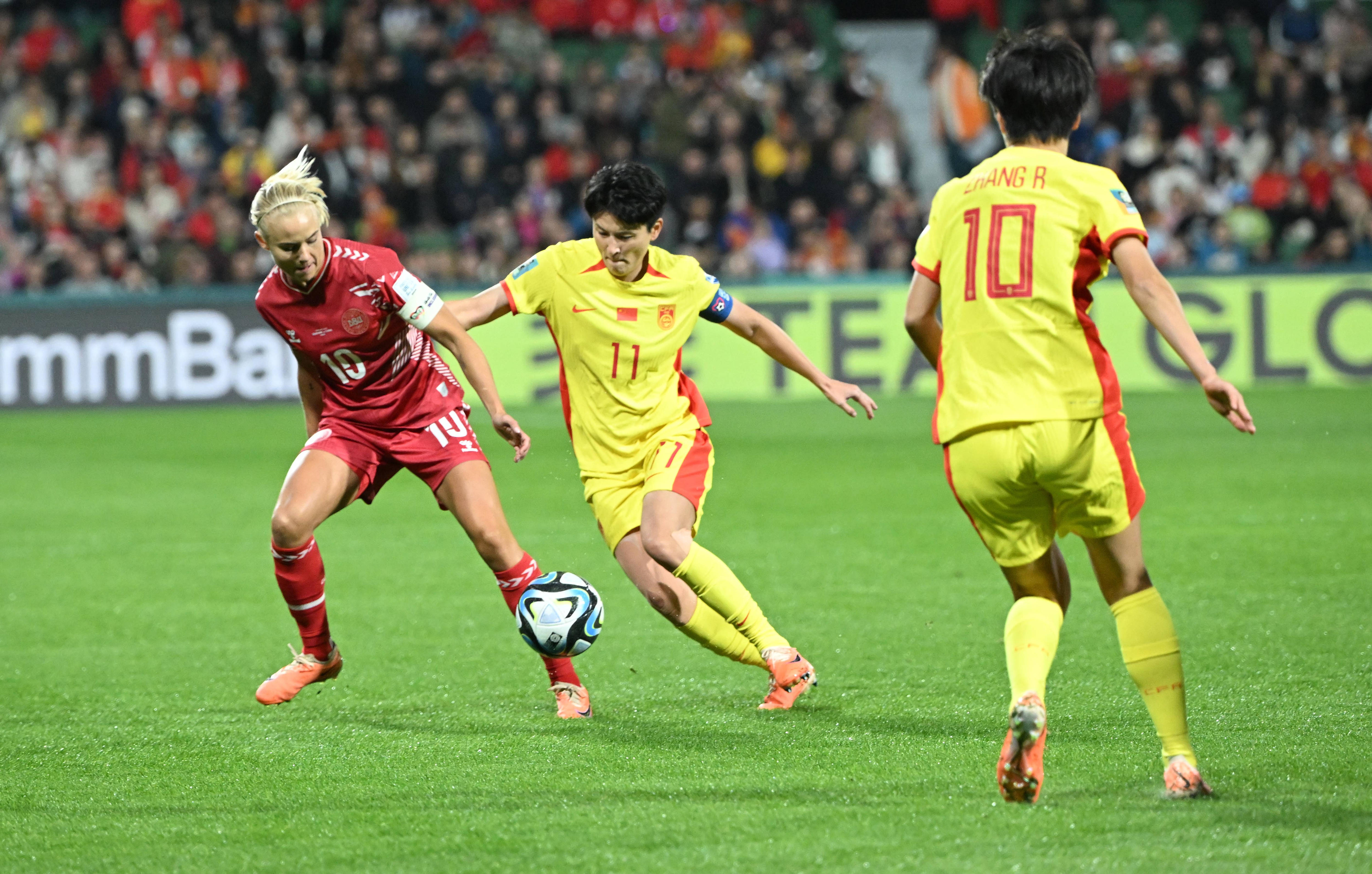 比赛精彩瞬间一览,女足表现抢眼的简单介绍 比赛精彩瞬间一览,女足表现抢眼的简单介绍