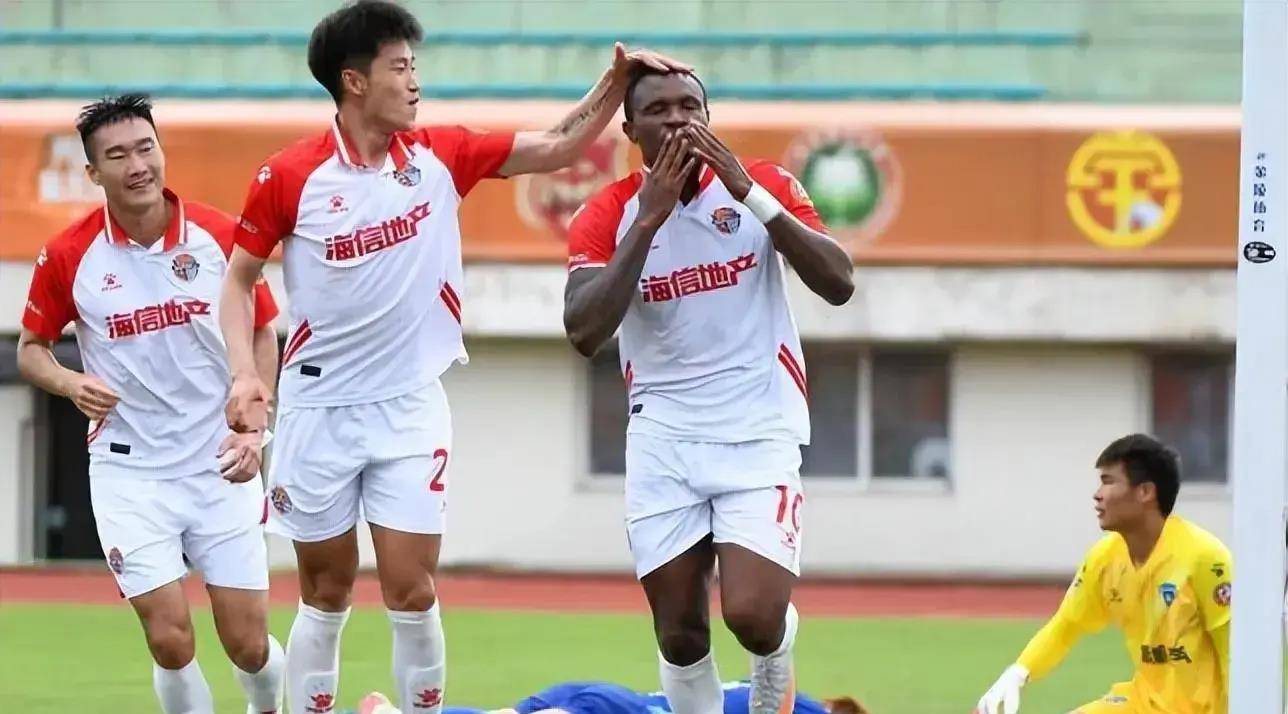 包含青岛海牛主场作战，迎战辽宁赛区政策的词条