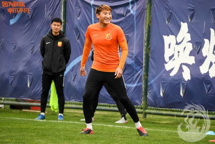 开云体育APP下载-北京中赫国安对阵武汉卓尔：谁将占据后场？的简单介绍