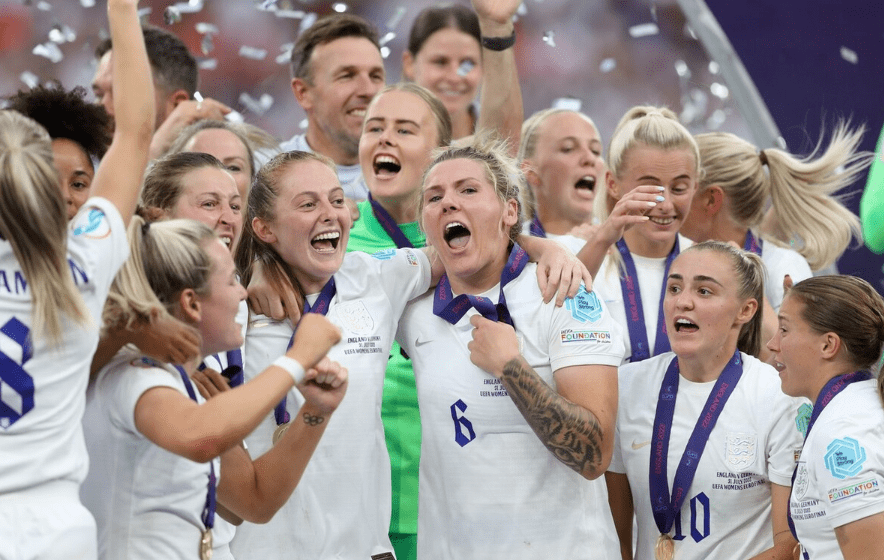 新加坡女足对阵马来西亚队，比赛精彩纷呈