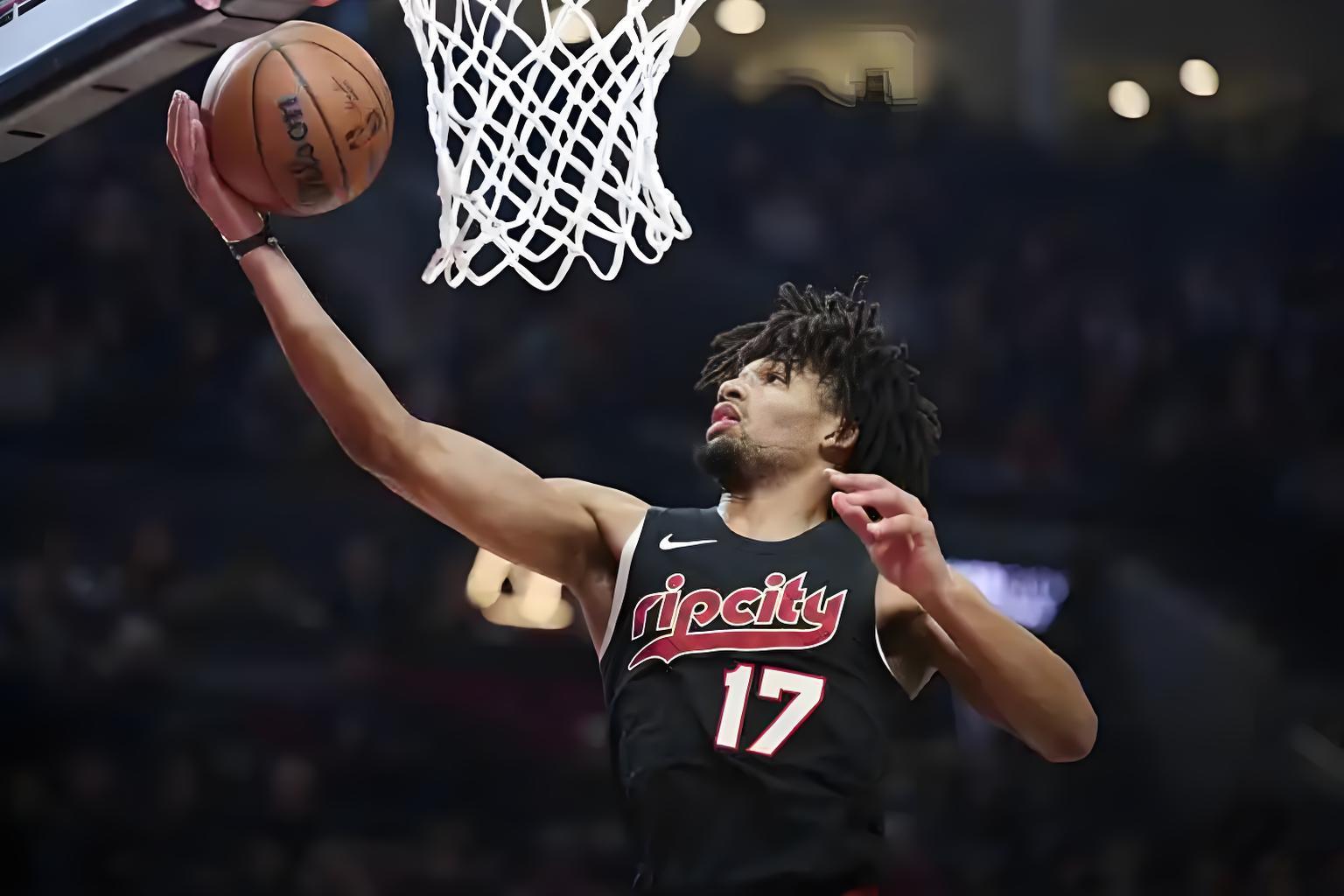 开拓者队主场擒湖人，系列赛1-1平的简单介绍