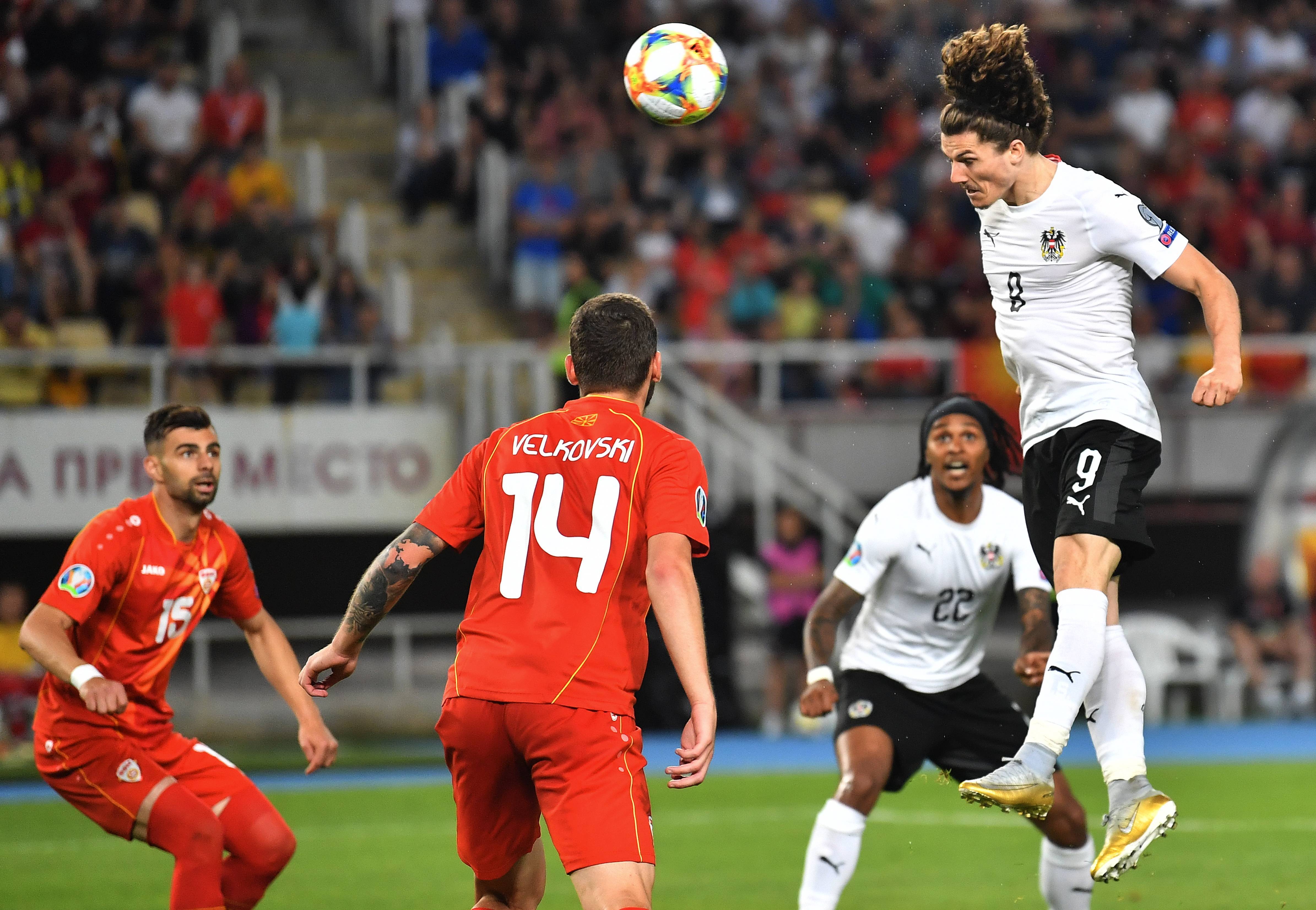 开云体育中国-波兰竞技状态火爆，冲击联赛前列