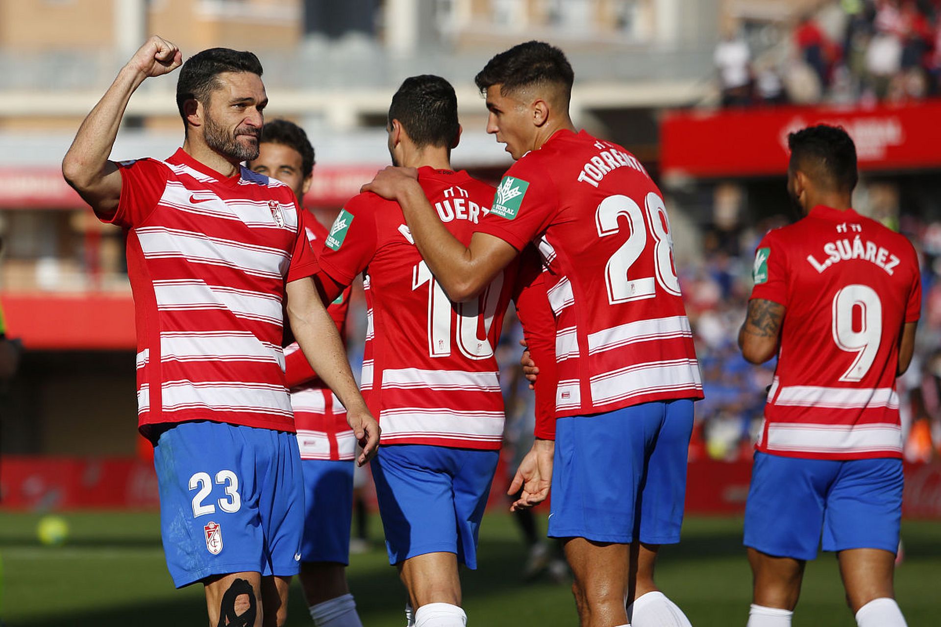 关于比利亚雷亚尔客场实现逆袭,达成惊人战绩!的信息 关于比利亚雷亚尔客场实现逆袭,达成惊人战绩!的信息