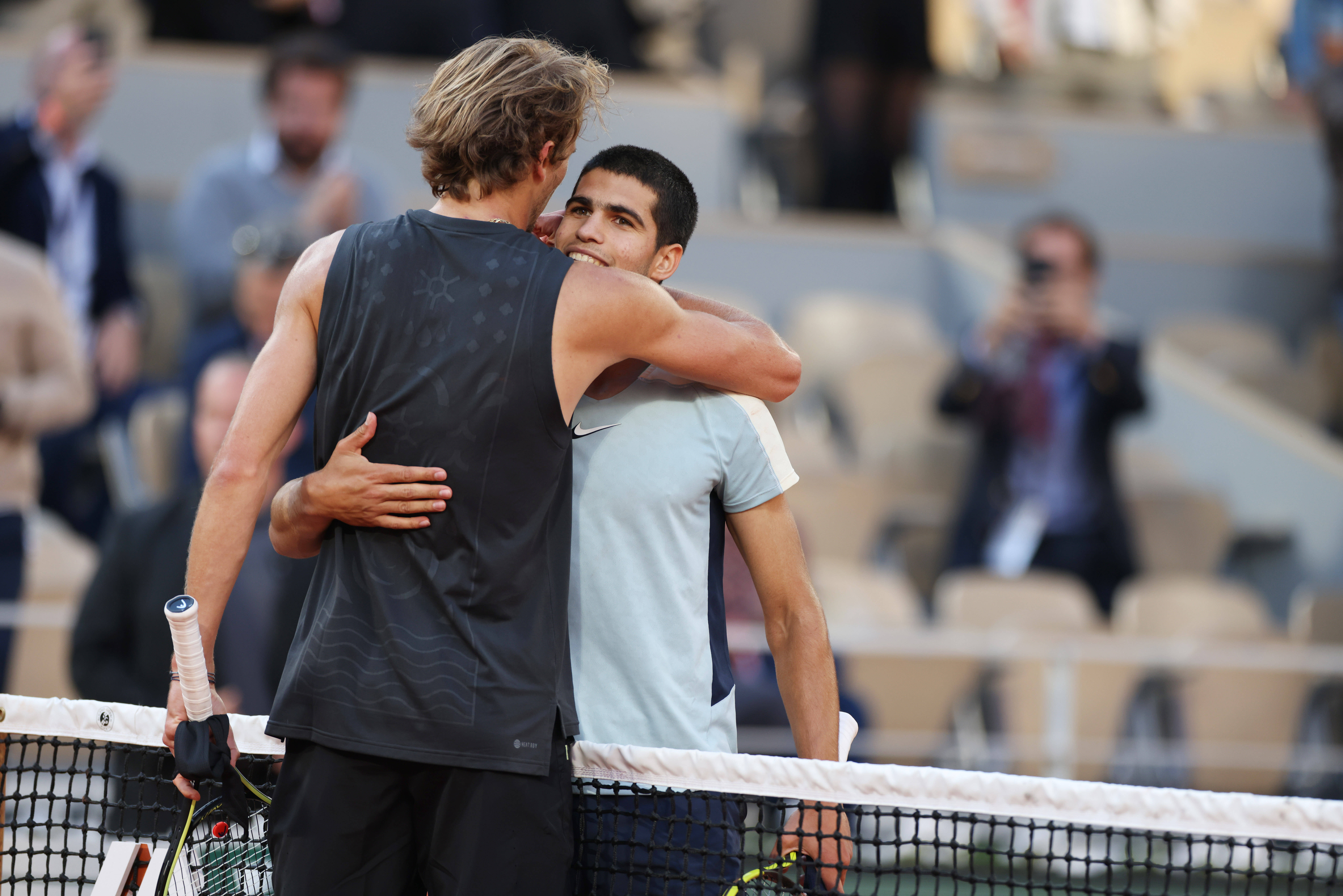 法国网球队翻盘世界网球队,兹维列夫惊艳世界的简单介绍 法国网球队翻盘世界网球队,兹维列夫惊艳世界的简单介绍