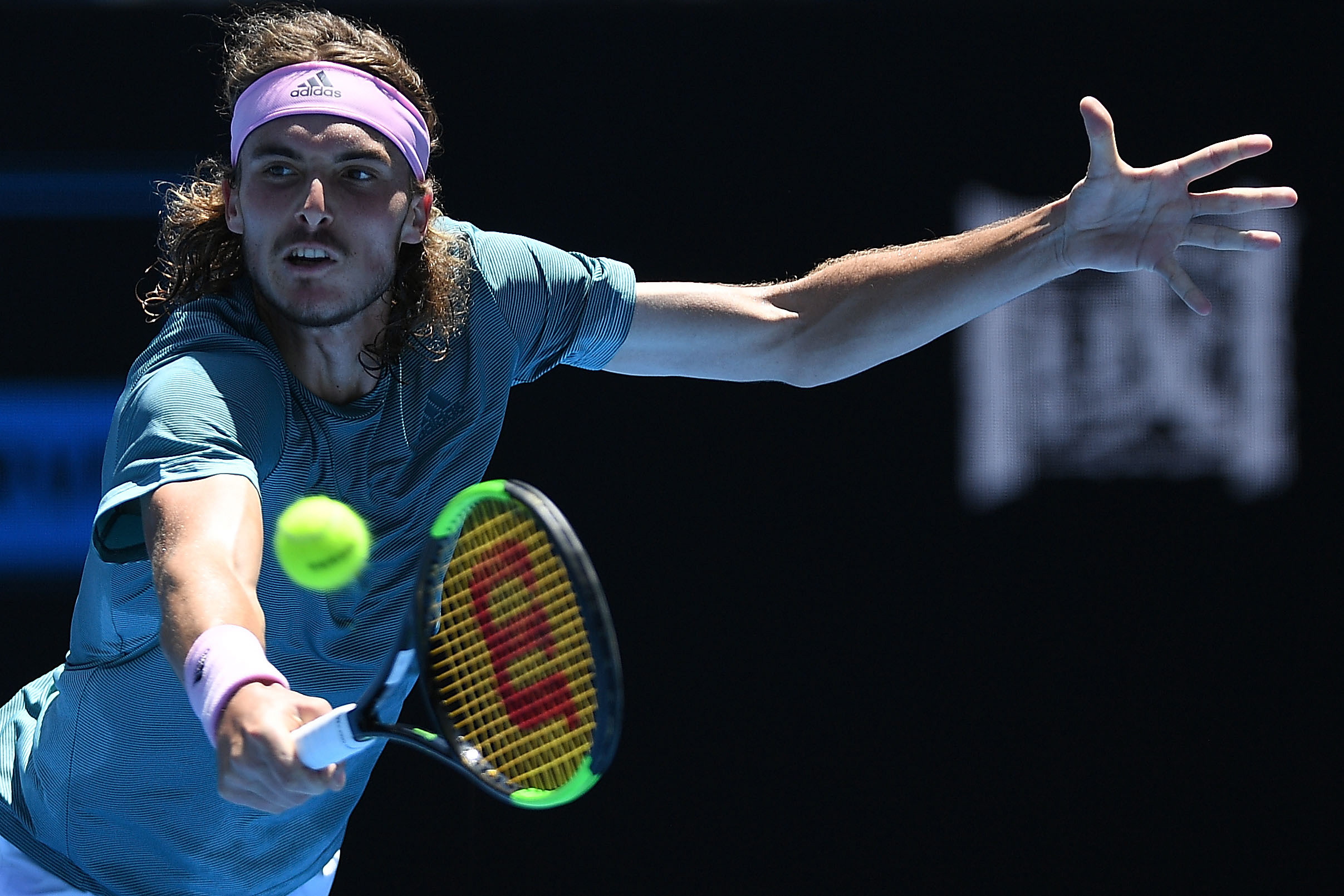 开云体育中国-英国网球队强势德国网球队,西西帕斯爆发神勇的简单介绍