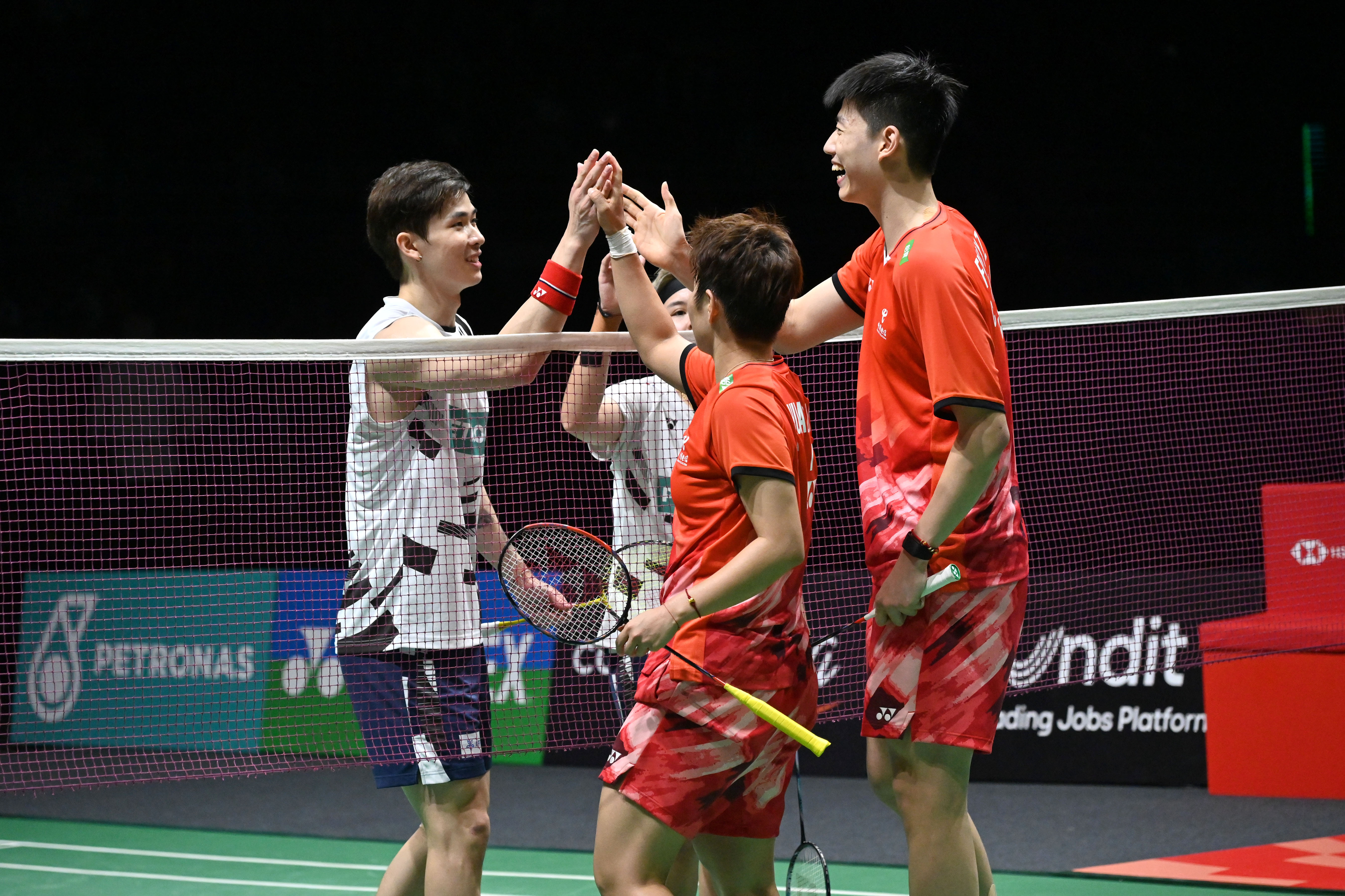 开云体育下载-马来西亚羽毛球队鏖战印度羽毛球队,谌龙制霸全场的简单介绍