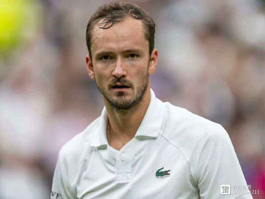 开云体育下载-澳网险胜温网，梅德韦杰夫惊艳四座的简单介绍