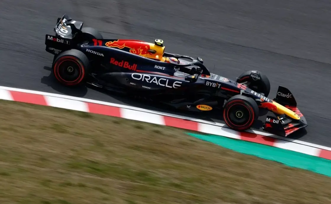 雷诺车队翻盘红牛二队,维斯塔潘惊艳四座 雷诺车队翻盘红牛二队,维斯塔潘惊艳四座